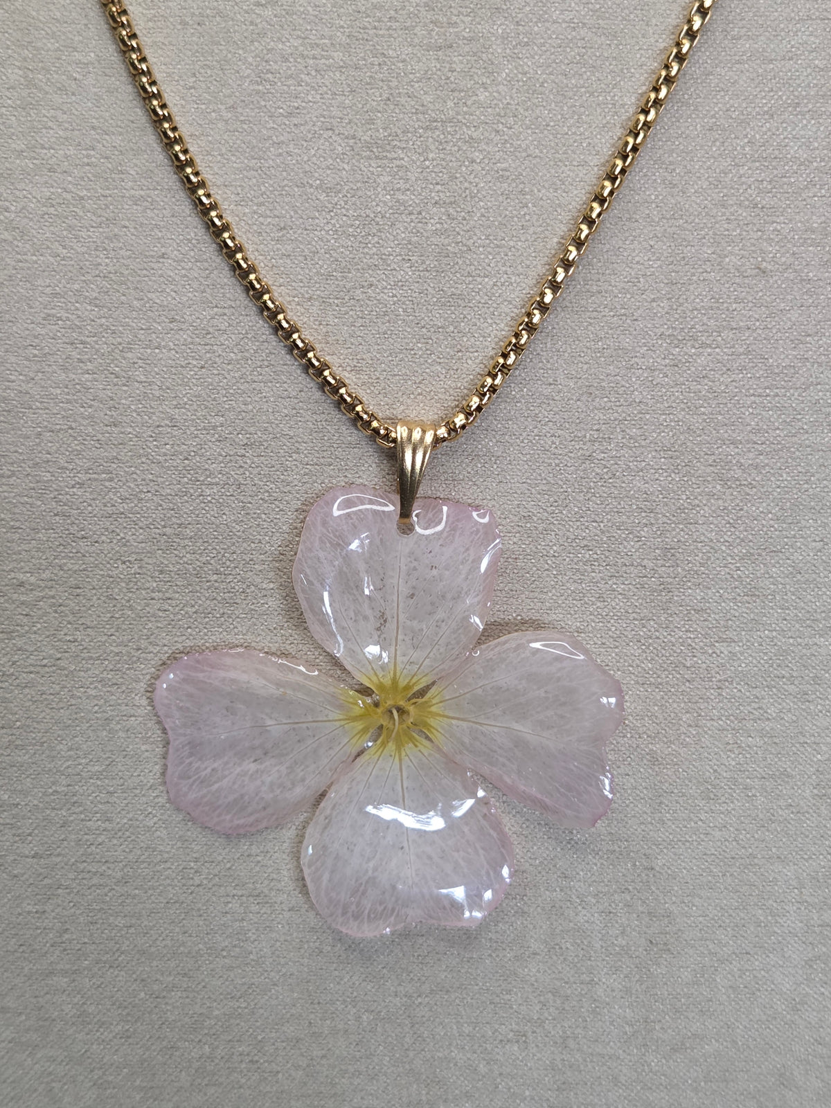 Collier Nova