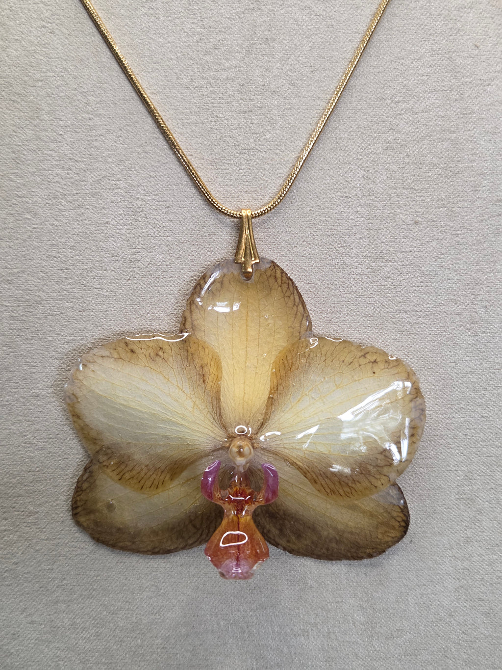 Collier opaline