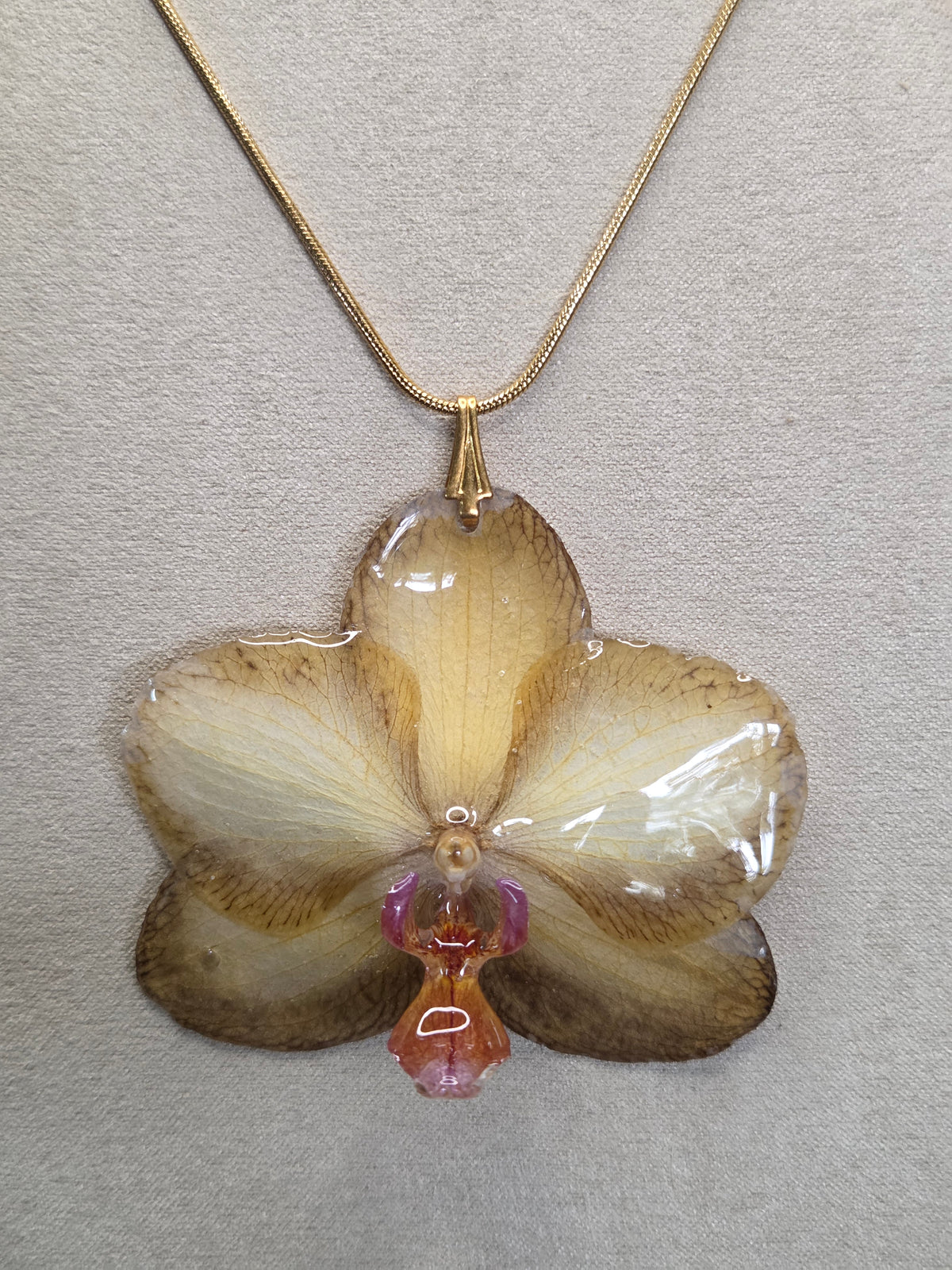 Collier opaline
